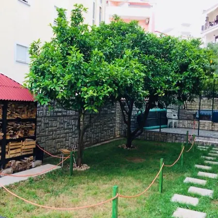 Apartmani Ema Trogir Exterior photo
