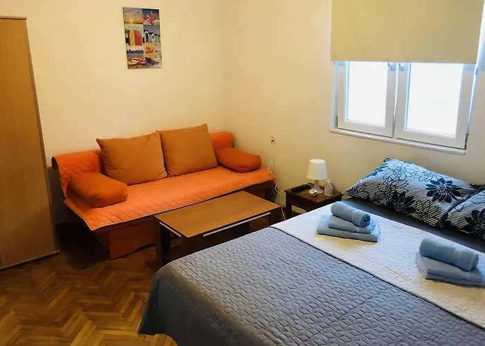 Apartmani Ema