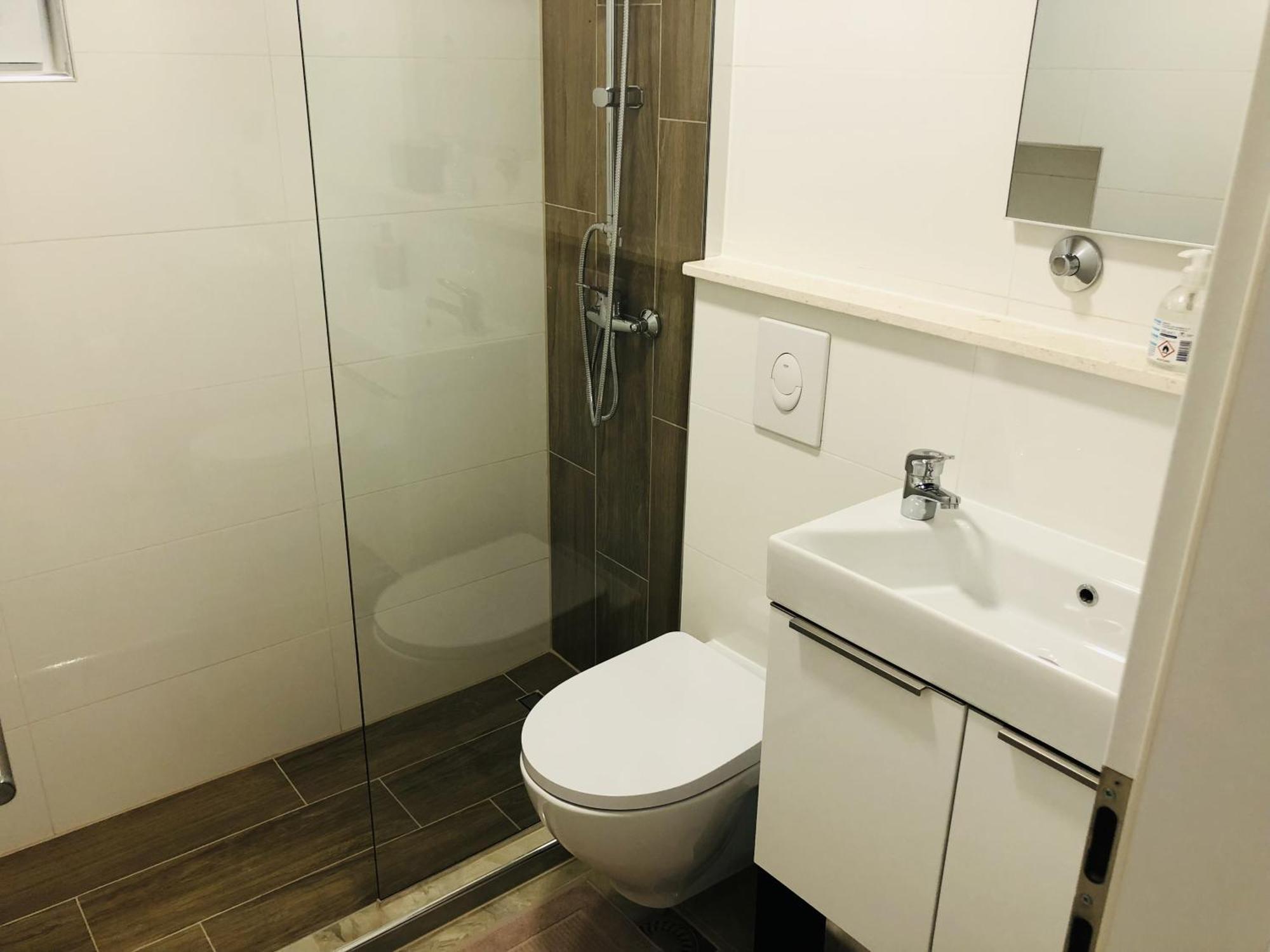 Ema Apartment *