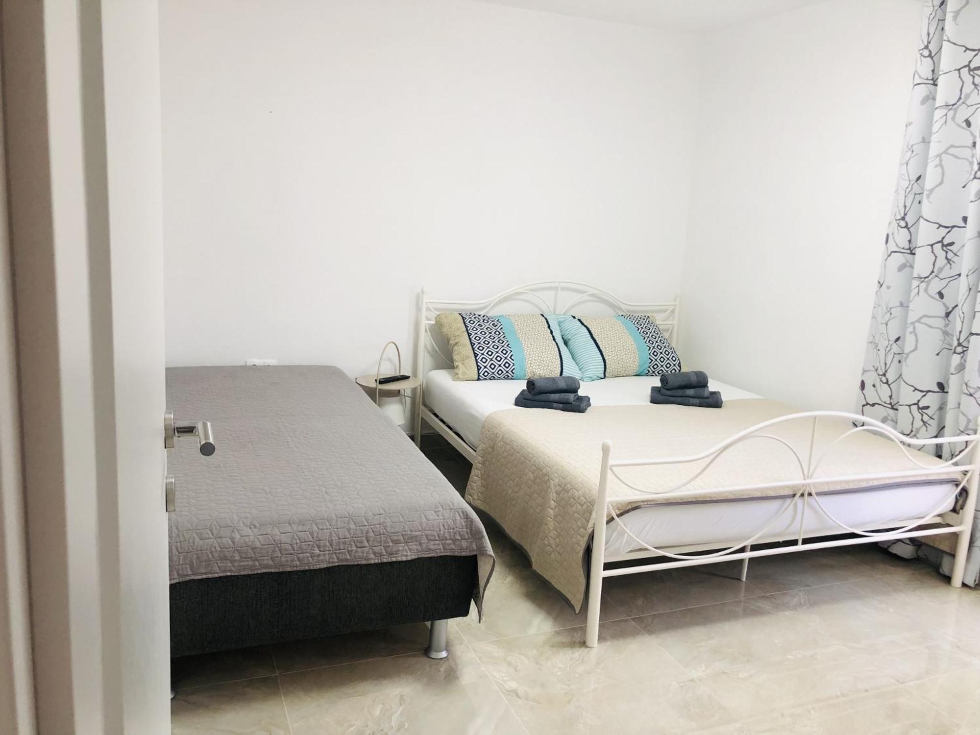 Apartment Ema